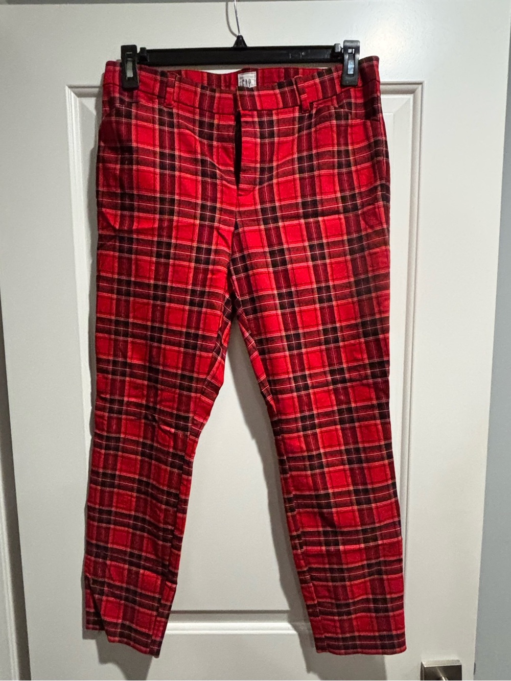 GAP Red Plaid Cropped Pants